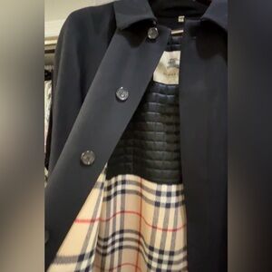 Burberry Men’s Black Midi Coat with
Burberry checkered collar